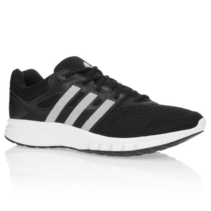 chaussure de sport adidas