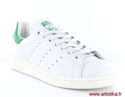 stan smith femme noir pas cher