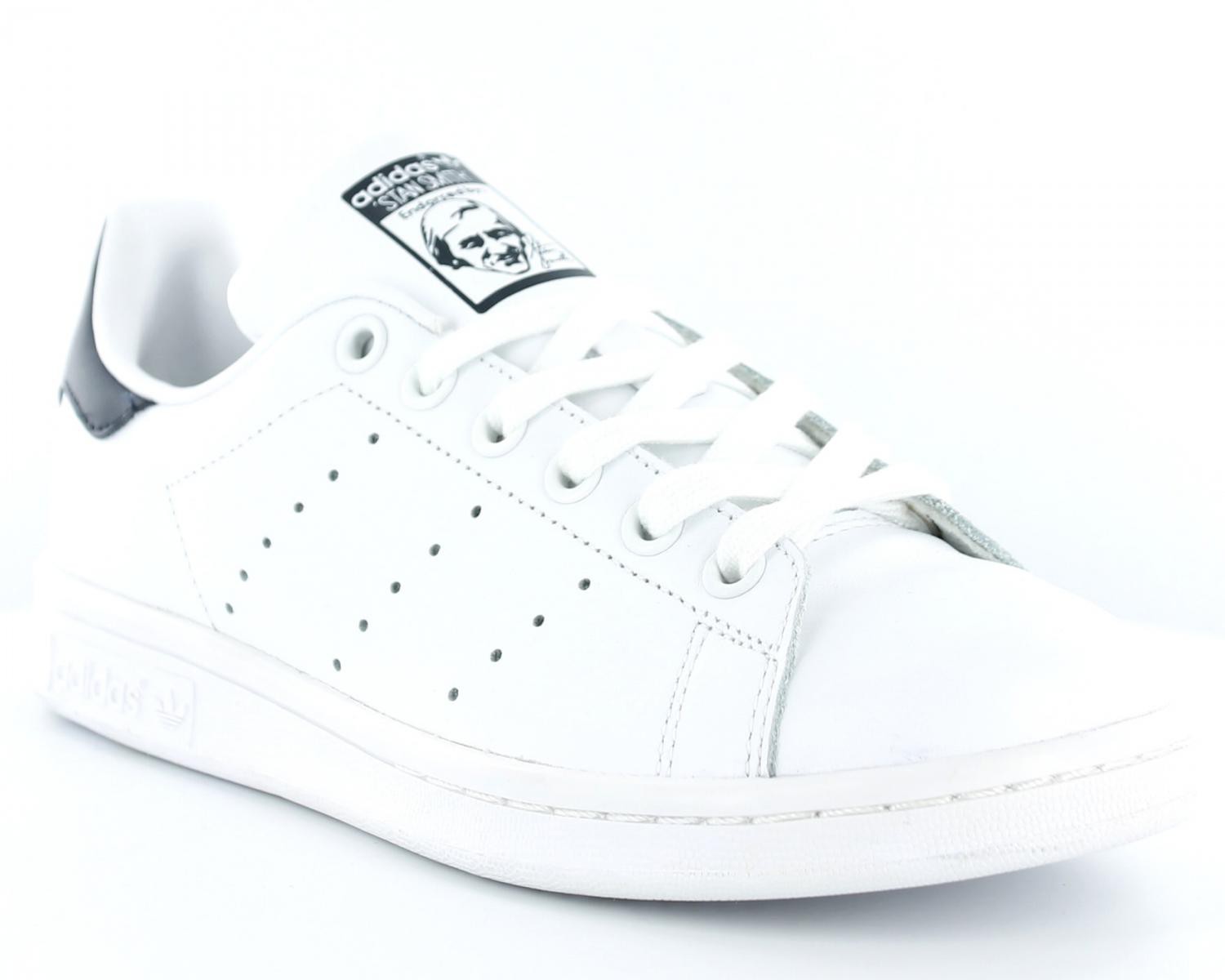 stan smith femme noir pas cher