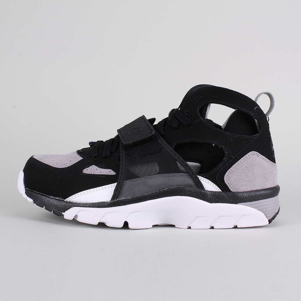 nike air trainer huarache gris